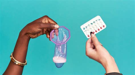 Blowjob ohne Kondom gegen Aufpreis Hure Kommt